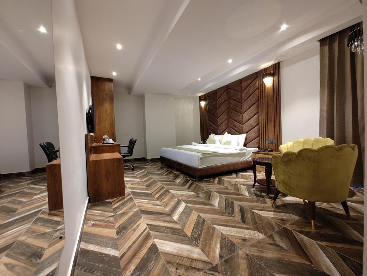 Grand Luxotica By Dls Hotels Dehradun Exterior photo