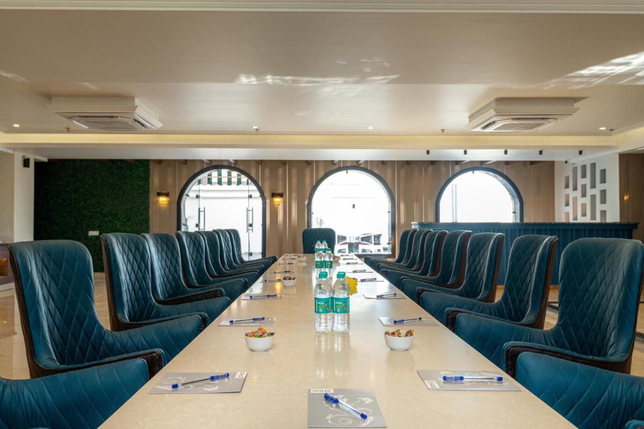 Grand Luxotica By Dls Hotels Dehradun Exterior photo